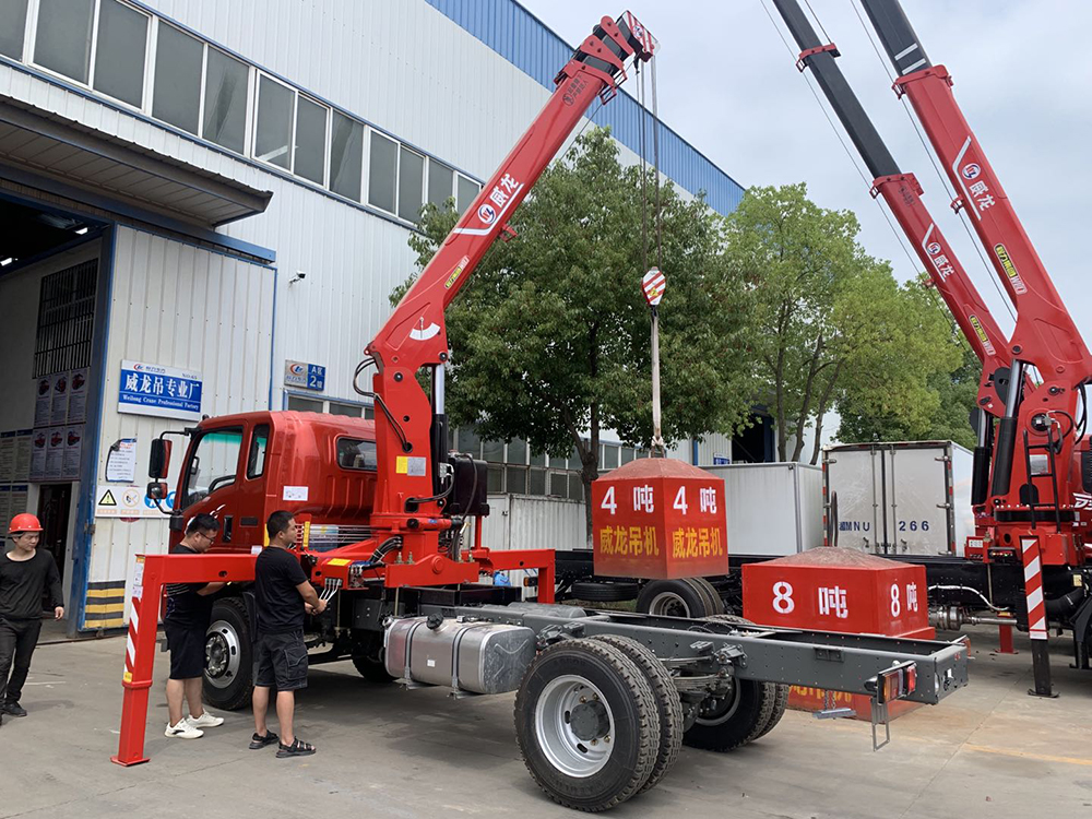 重汽王牌威龍6.3噸4節(jié)臂吊機(jī)隨車(chē)吊